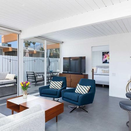 Mid-Century Palm Springs Bungalow With Patio! Extérieur photo