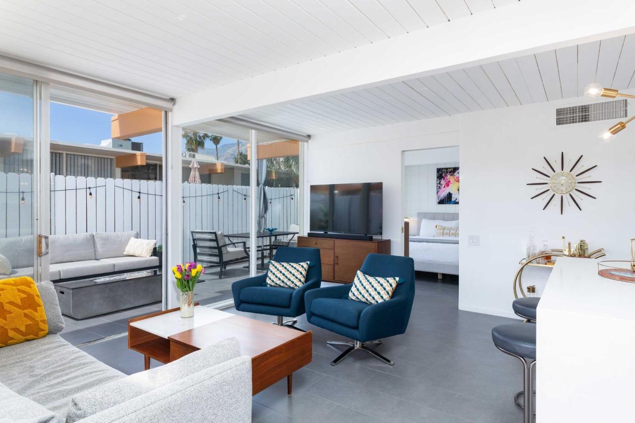 Mid-Century Palm Springs Bungalow With Patio! Extérieur photo