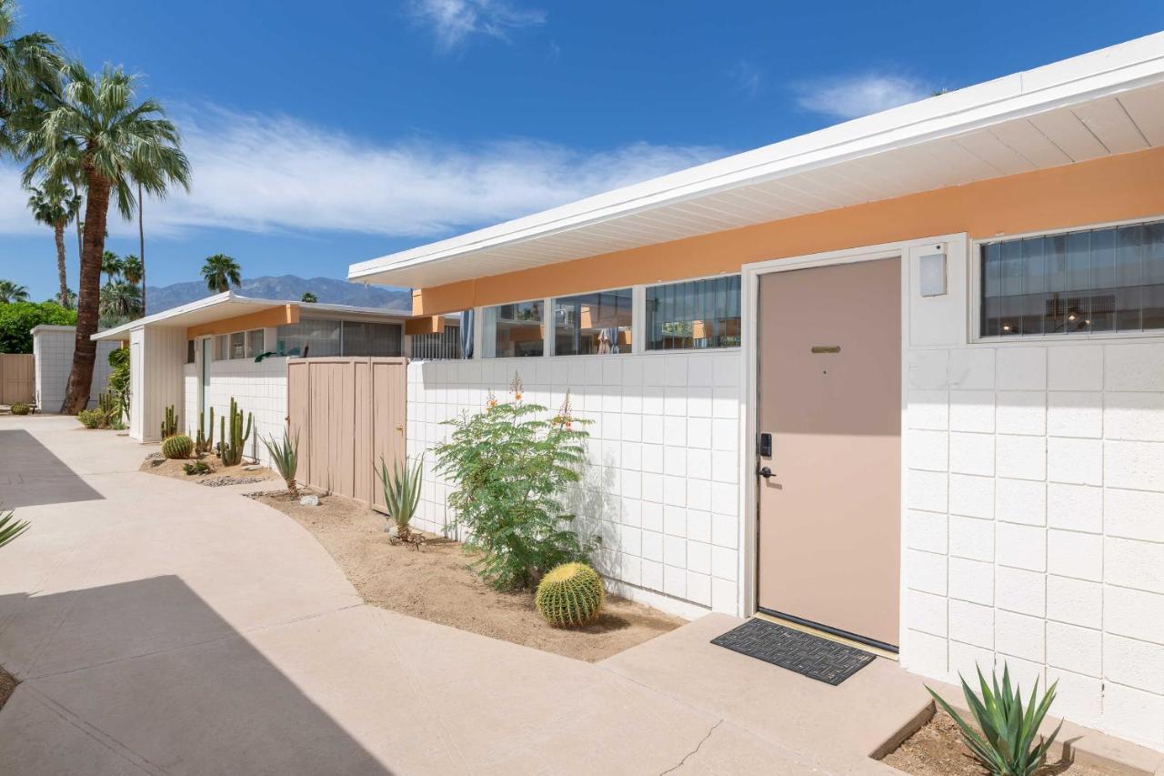 Mid-Century Palm Springs Bungalow With Patio! Extérieur photo