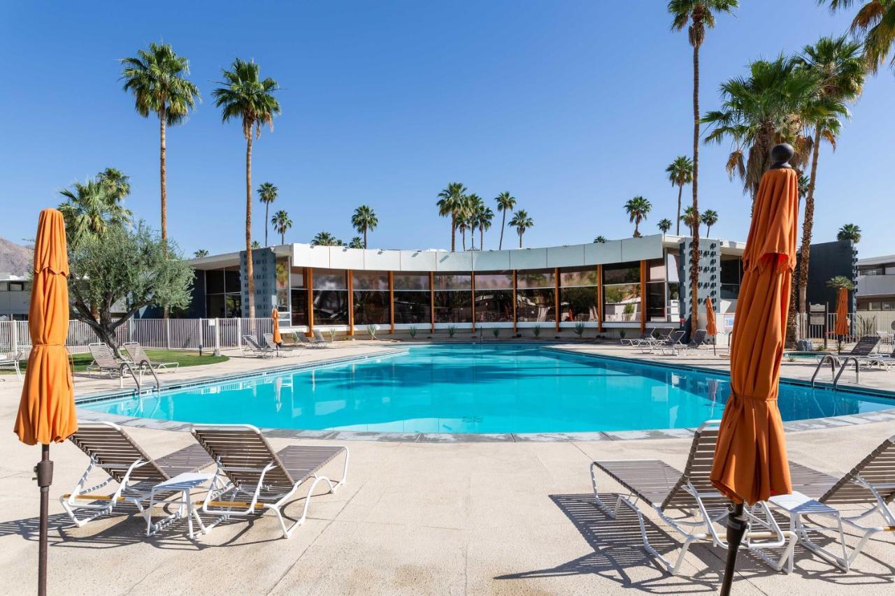 Mid-Century Palm Springs Bungalow With Patio! Extérieur photo