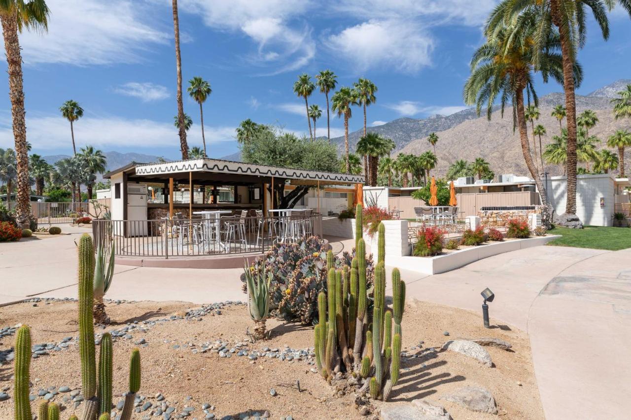 Mid-Century Palm Springs Bungalow With Patio! Extérieur photo